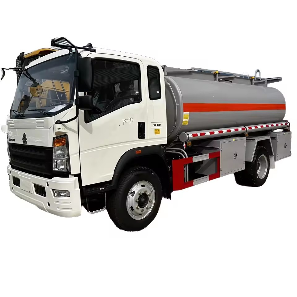 SINOTRUK 10 - Caminh&atilde;o Tanque &oacute;leo C&uacute;bico - Medidor