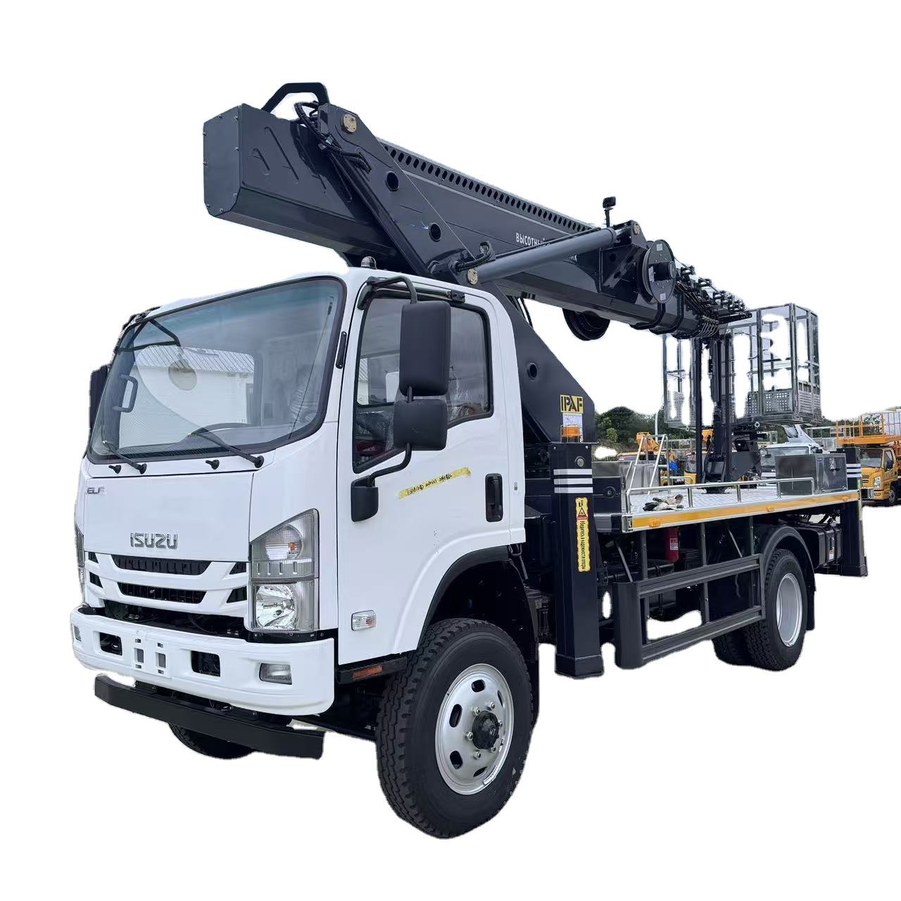 Ve&iacute;culo De Trabalho A&eacute;reo Confi&aacute;vel Da S&eacute;rie Isuzu N 4x4, Elevador Do Bo