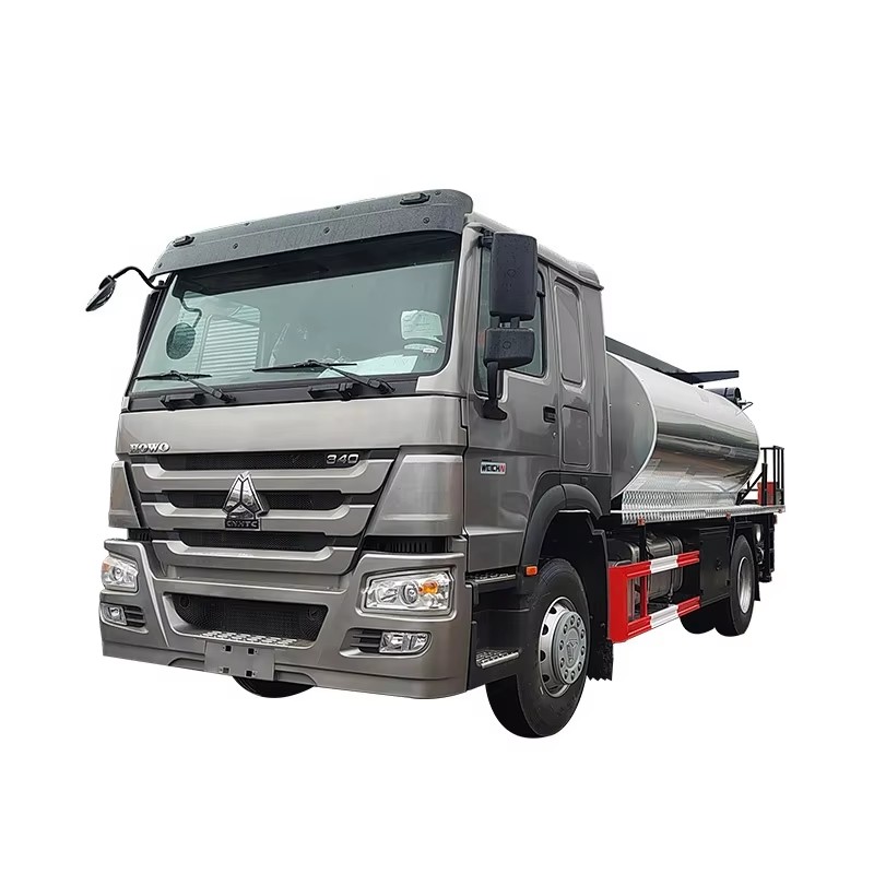 Howo 4x2 Estrada Pavimenta&ccedil;&atilde;o M&aacute;quinas Bitume Caminh&atilde;o Estrada Asfalto S